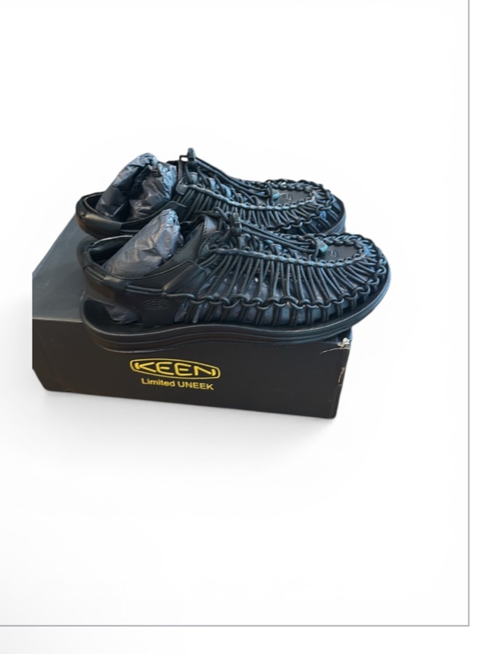 KEEN men’s UNEEK Sandals